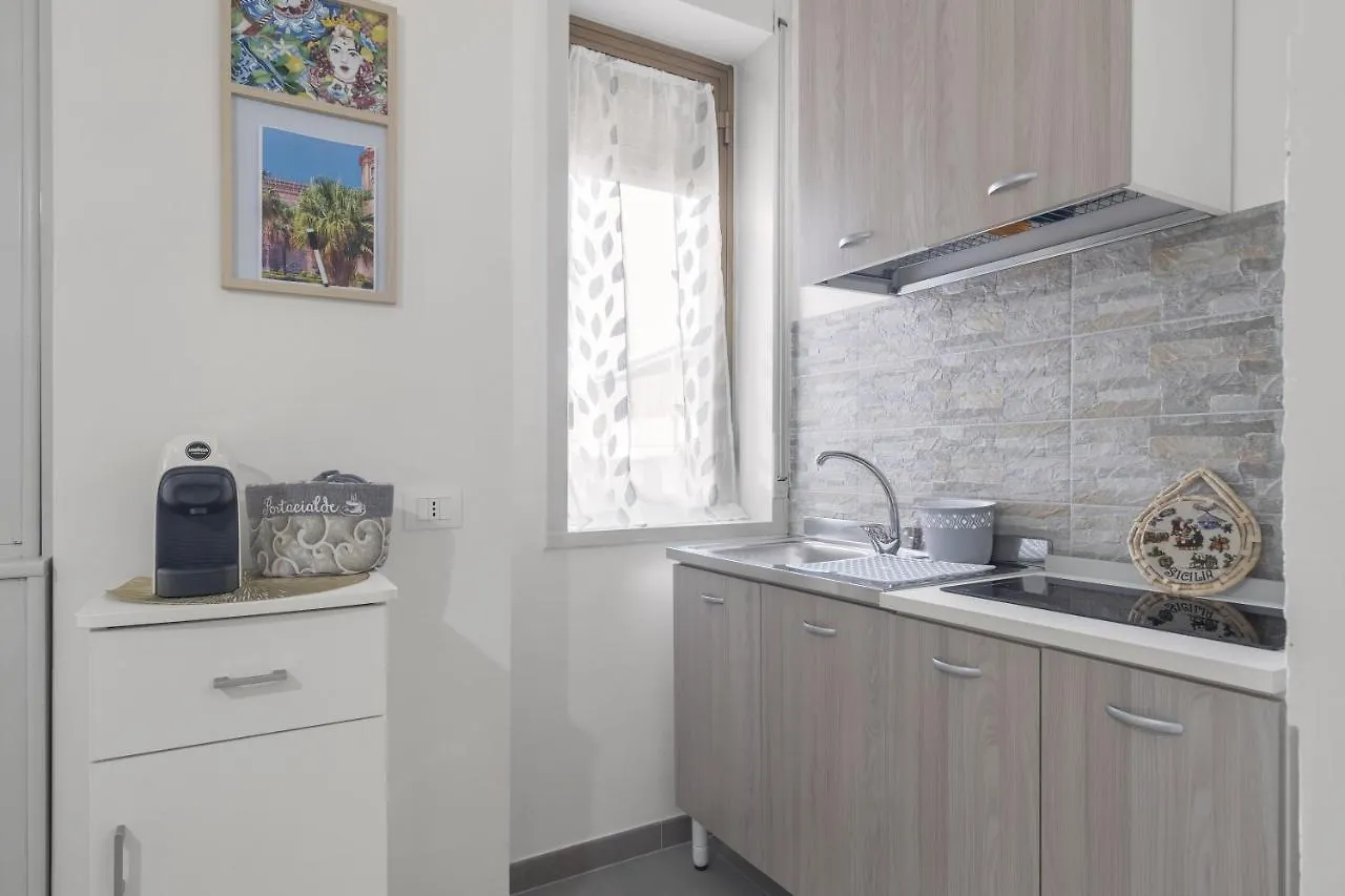 Apartament Casa Reale Palermo Włochy